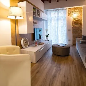 Apartament Carrara Deluxe, Bergamo